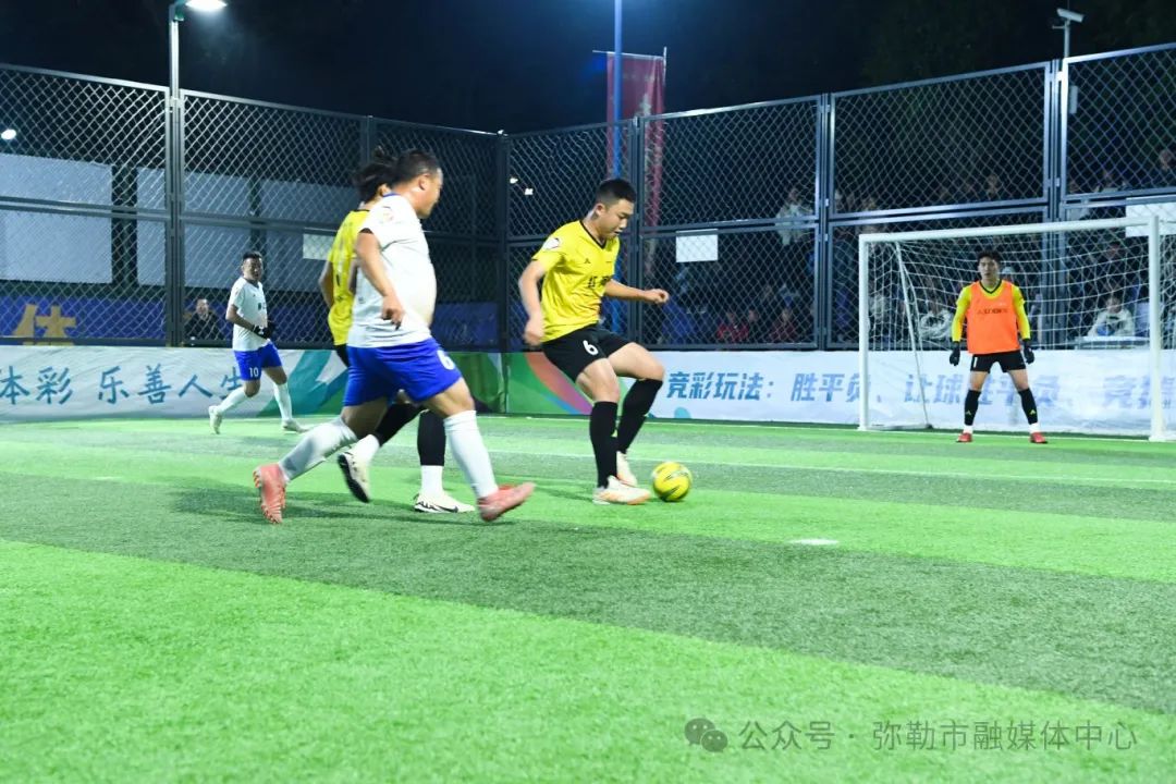 足球比赛县队获得冠军_足球联赛冠军规则_足球冠军赛是什么意思