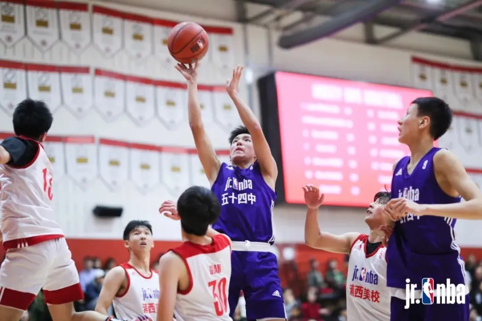 nba卫冕成功的球队_篮球队卫冕冠军是什么意思_篮球队获得冠军
