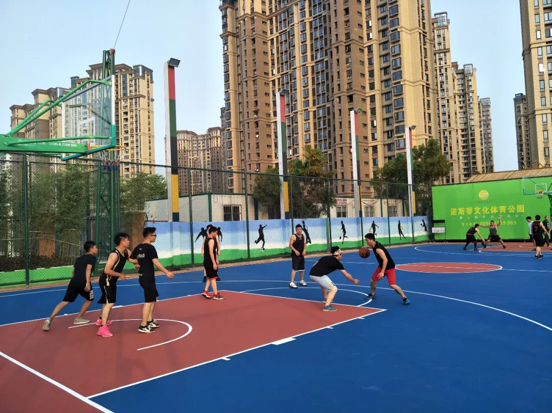 篮球世界足球规则_篮球足球技术与规则_篮球足球⚽️