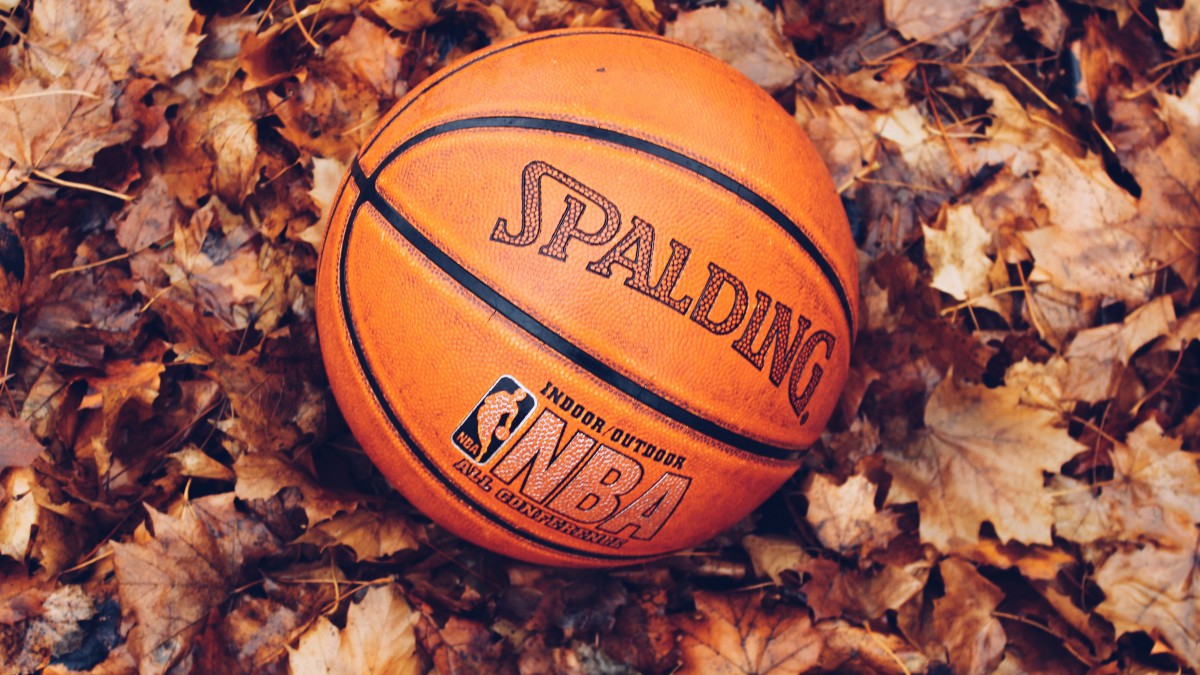 篮球进攻公式_篮球进攻的规则_nba篮球进攻24秒规则