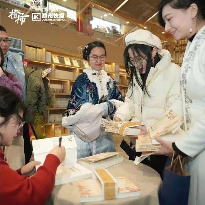 成都健身房连锁_成都健身连锁_连锁成都健身房推荐