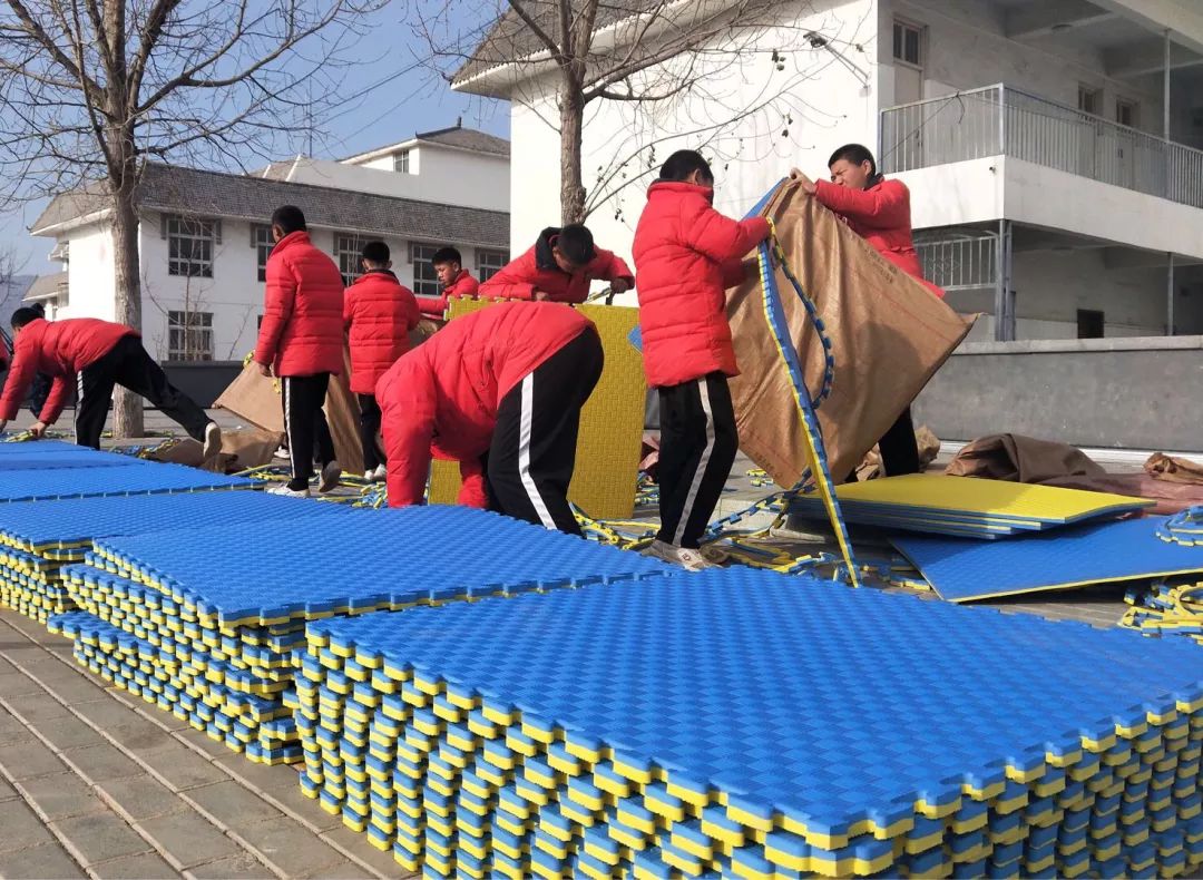 团队体操队形及变化的表示_小学生团体操队形变换_学生团体操队形创意