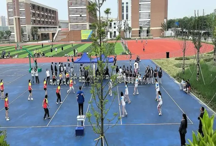 六合高中运动会_高中学校运动会_合肥六中运动会2021