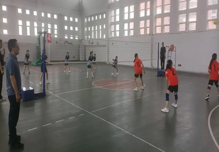 高中学校运动会_合肥六中运动会2021_六合高中运动会