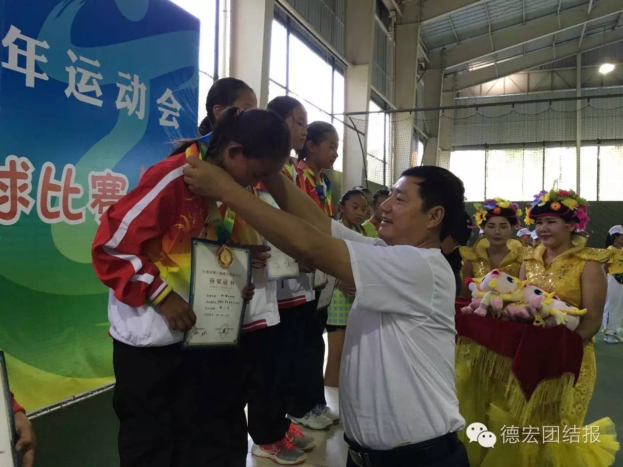 原游泳冠军_开远游泳教练_开远游泳冠军